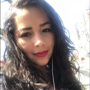 Meet your Posher, Karla